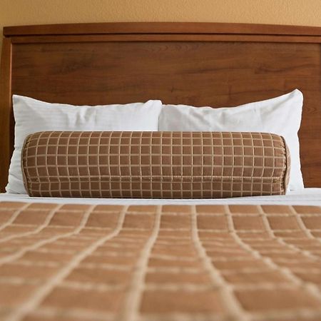 Best Western Angleton Inn Экстерьер фото