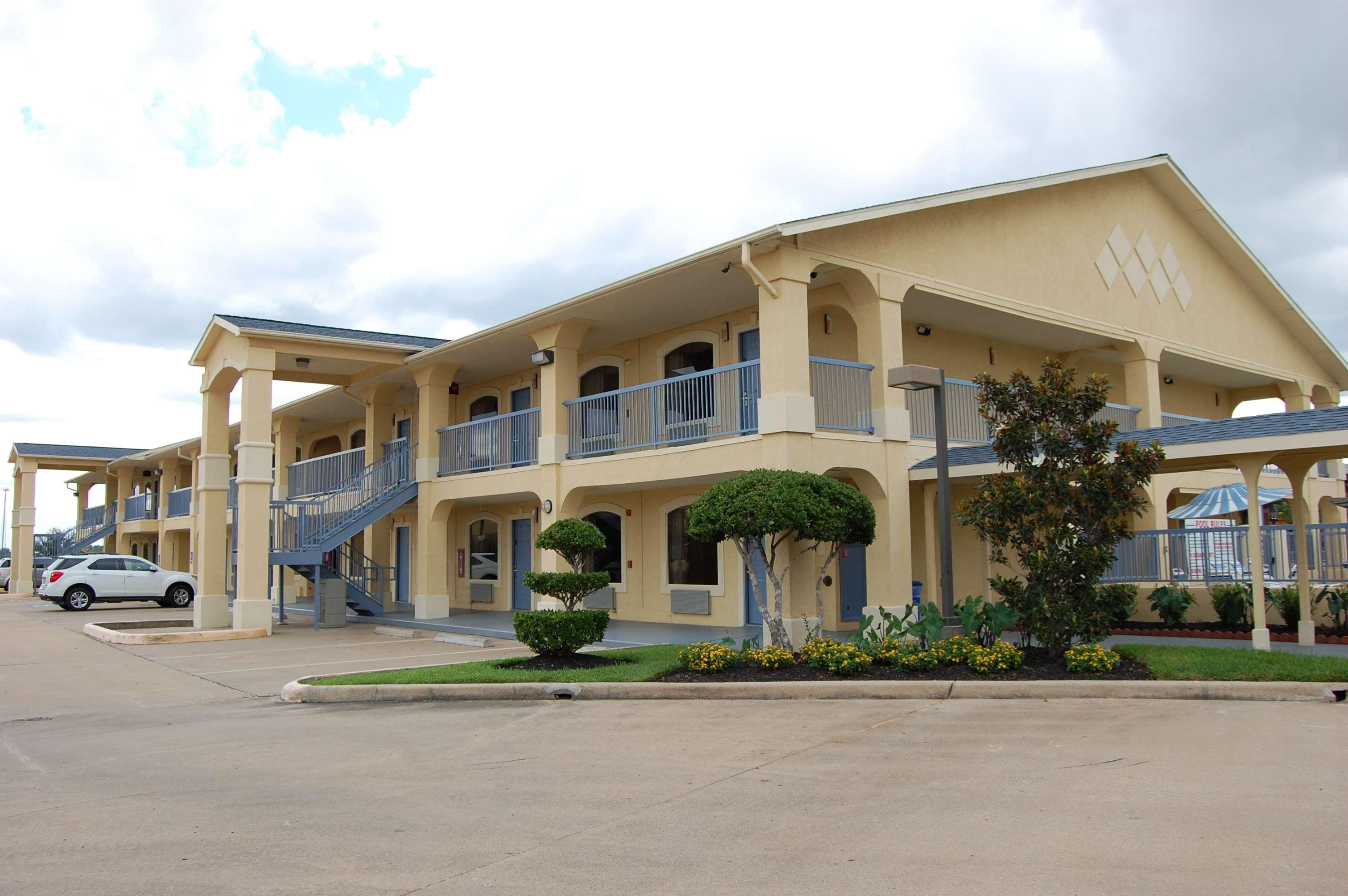 Best Western Angleton Inn Экстерьер фото