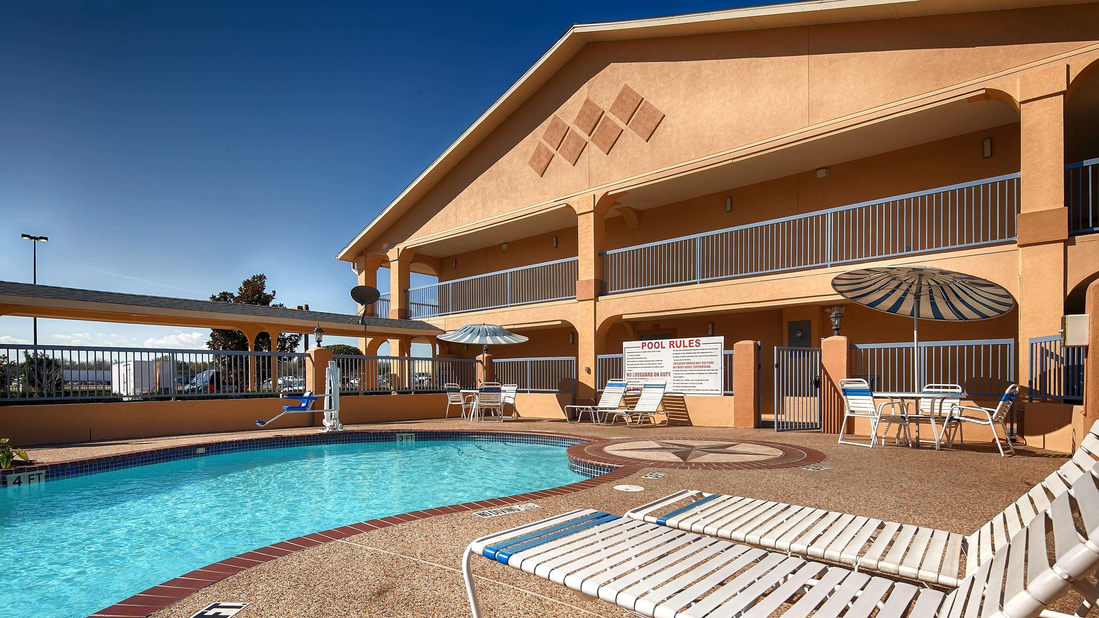 Best Western Angleton Inn Экстерьер фото