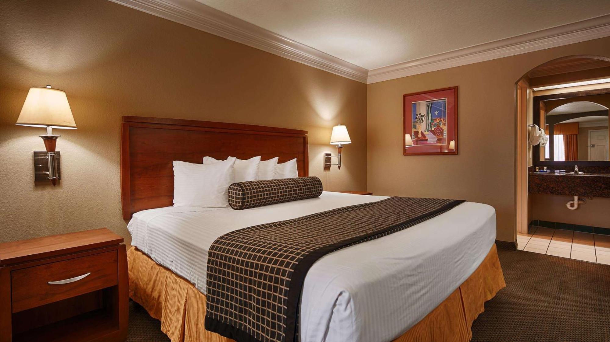 Best Western Angleton Inn Экстерьер фото