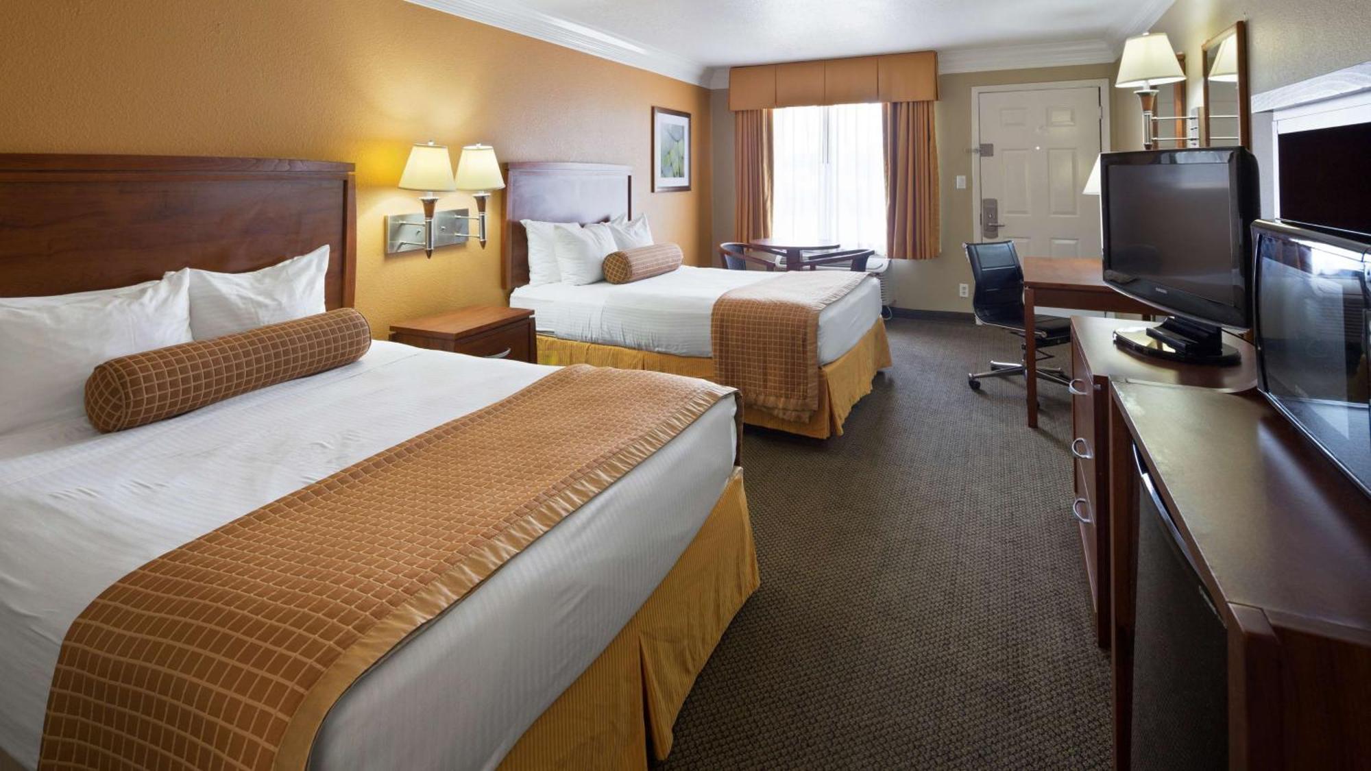 Best Western Angleton Inn Экстерьер фото