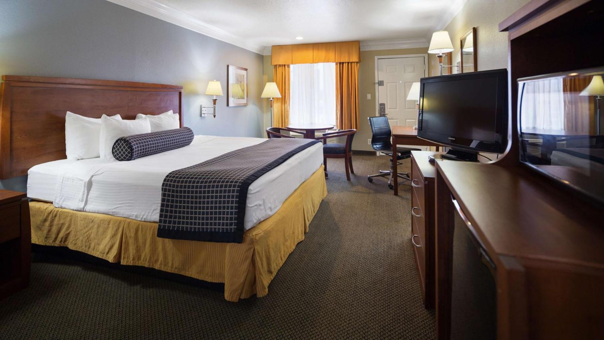 Best Western Angleton Inn Экстерьер фото